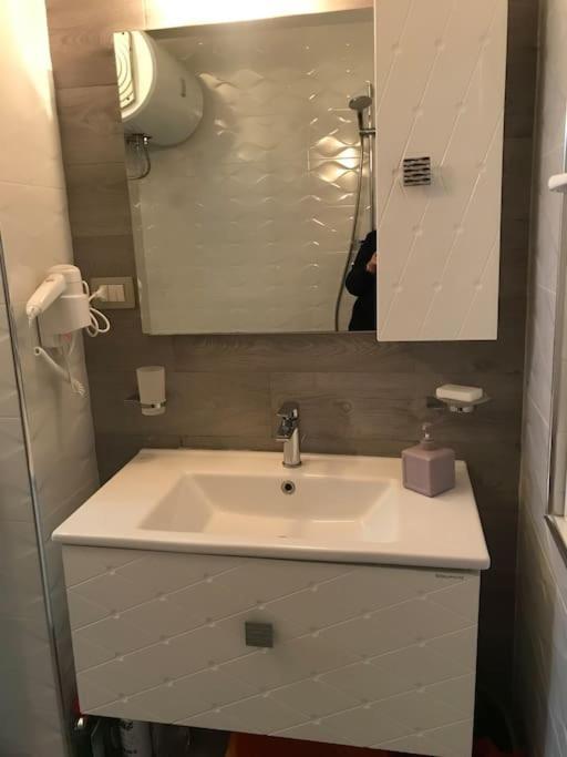 Warm Apartment In The Center Of Tirana City Dış mekan fotoğraf