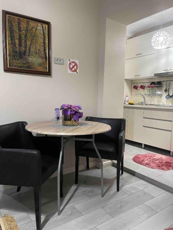 Warm Apartment In The Center Of Tirana City Dış mekan fotoğraf